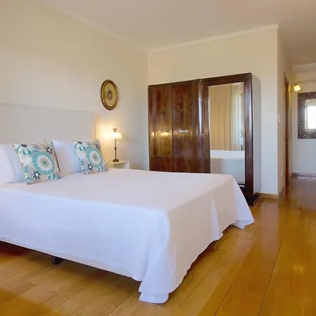 Sleeps 6 Pool Air Con Wifi Villa Gouvães
