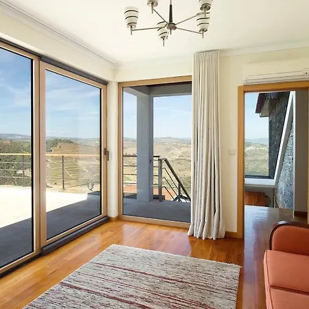 Villa Sleeps 6 Pool Air Con Wifi Gouvães